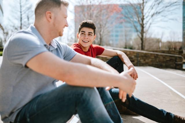 Therapist and young person practicing exposure therapy to relieve OCD symptoms.