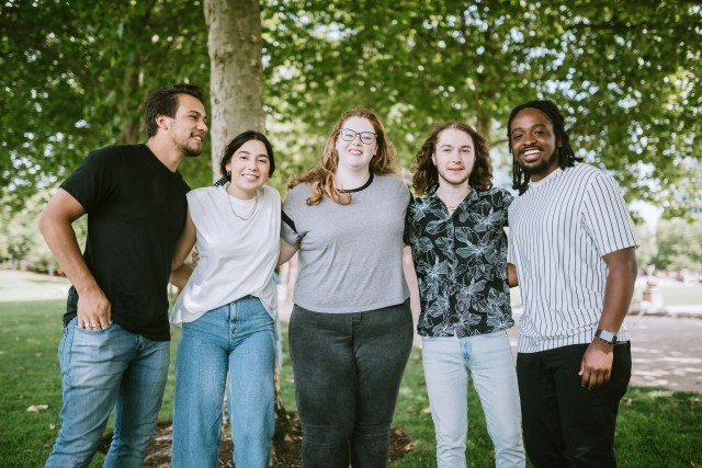Friends support woman struggling with intrusive thoughts.